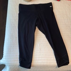 VS Pink Capri Black Leggings L